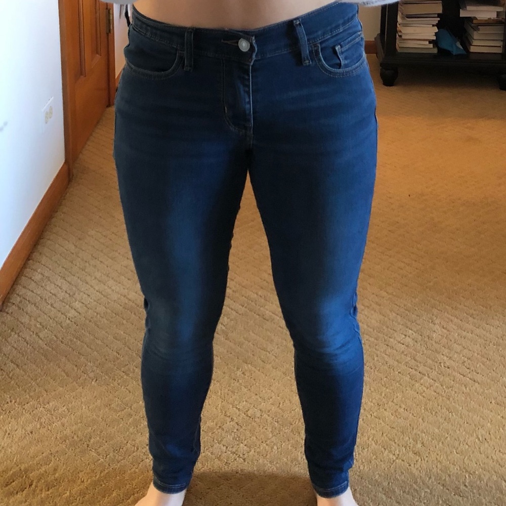 Levi’s 710 Dark Blue size 27, Super Skinny Jeans!